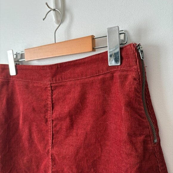 Aritzia Wilfred Free Corduroy Mini Skirt in Deep Burnt Red Size 4 - Picture 3 of 6